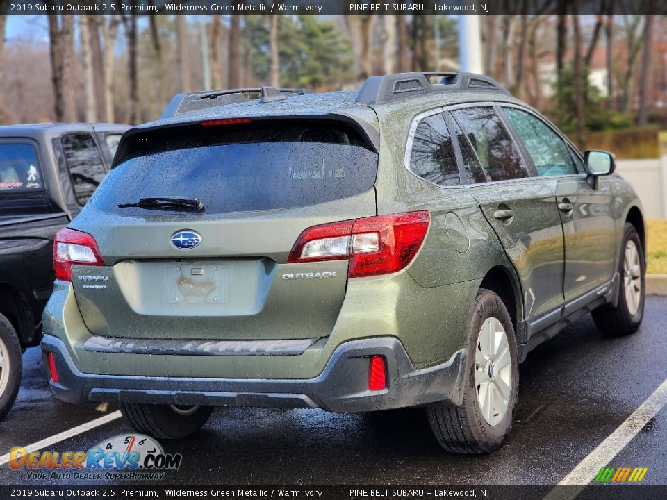 2019 Subaru Outback 2.5i Premium Wilderness Green Metallic / Warm Ivory Photo #4