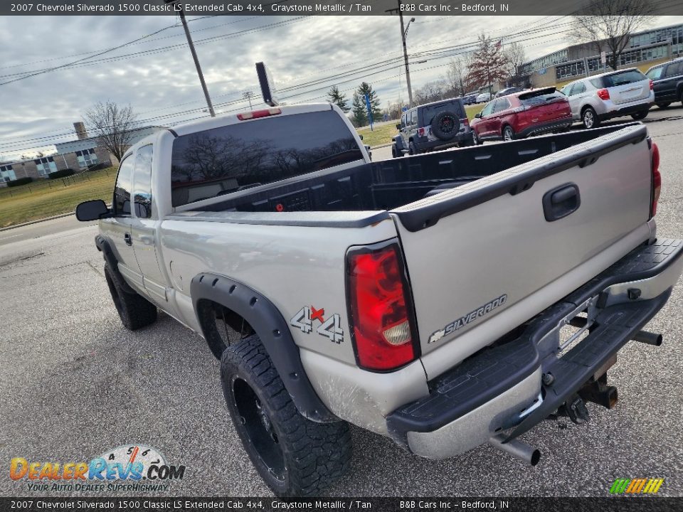 2007 Chevrolet Silverado 1500 Classic LS Extended Cab 4x4 Graystone Metallic / Tan Photo #2