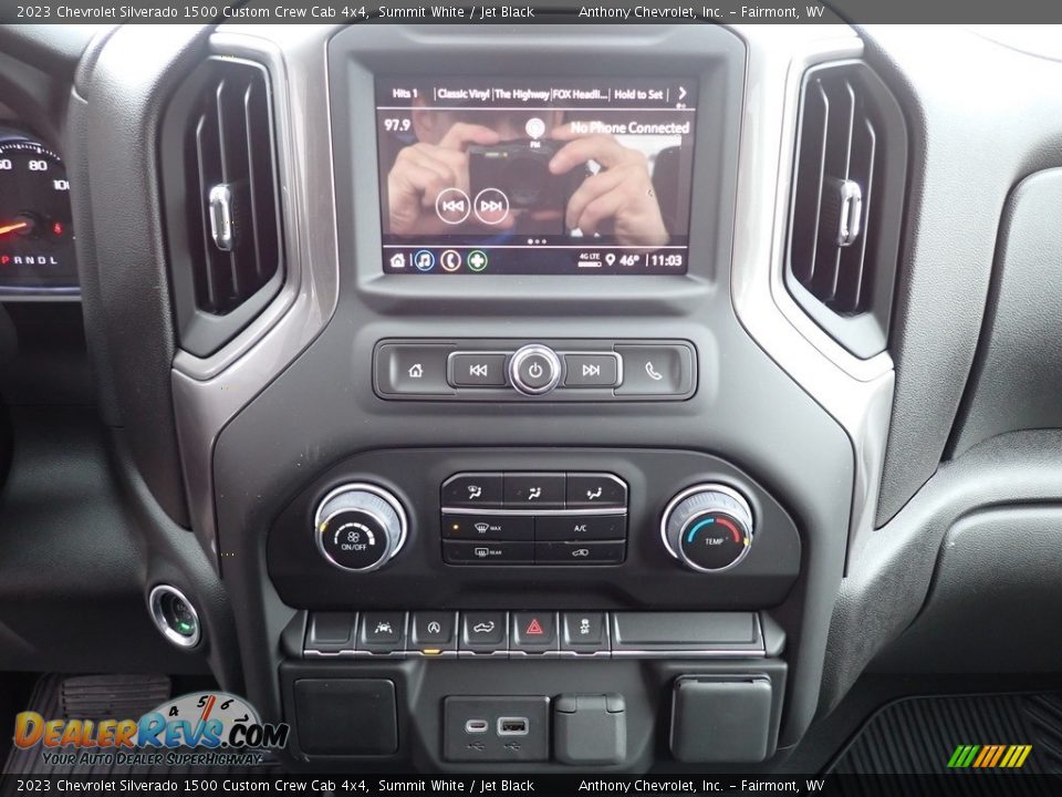 2023 Chevrolet Silverado 1500 Custom Crew Cab 4x4 Summit White / Jet Black Photo #20