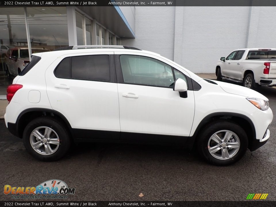 Summit White 2022 Chevrolet Trax LT AWD Photo #2