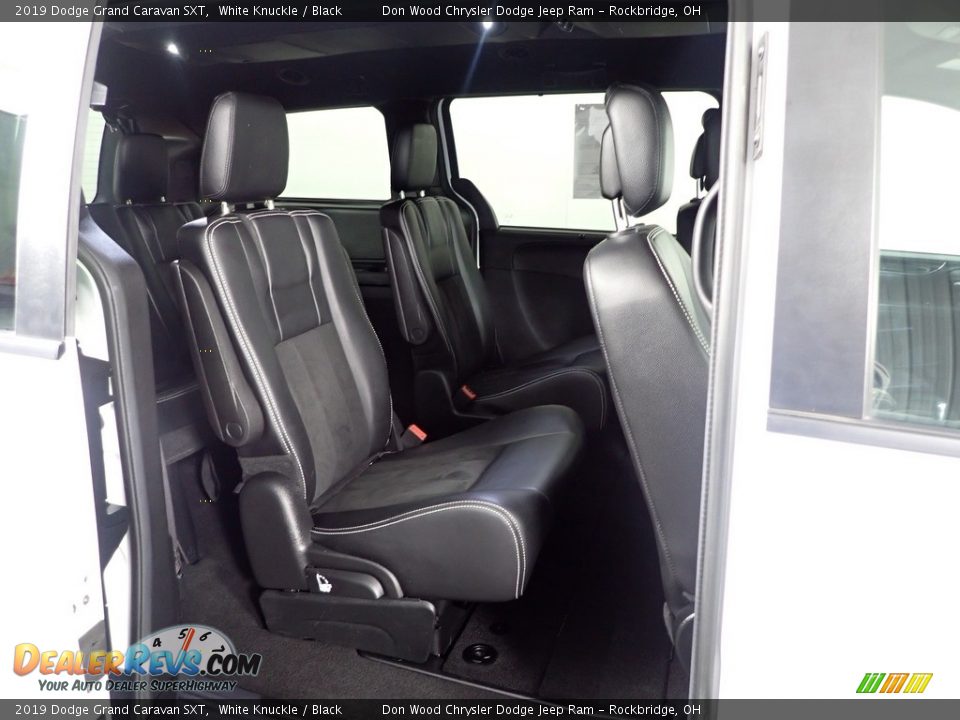 2019 Dodge Grand Caravan SXT White Knuckle / Black Photo #30