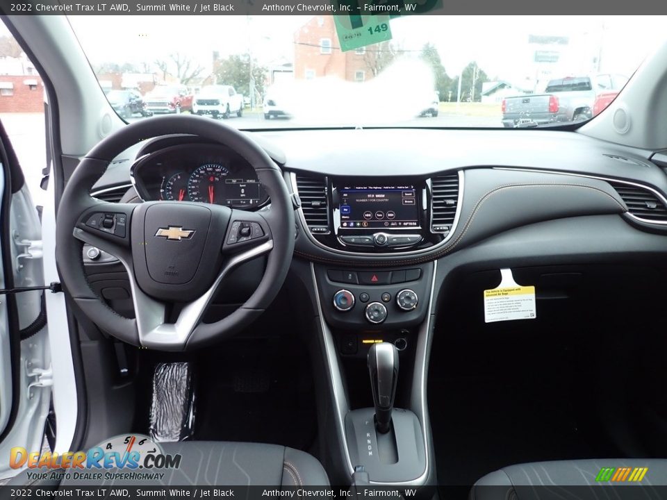 Dashboard of 2022 Chevrolet Trax LT AWD Photo #13