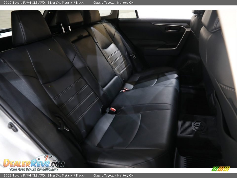 2019 Toyota RAV4 XLE AWD Silver Sky Metallic / Black Photo #16