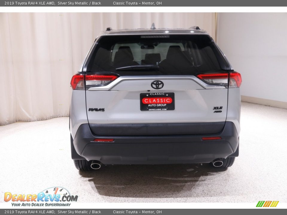 2019 Toyota RAV4 XLE AWD Silver Sky Metallic / Black Photo #18