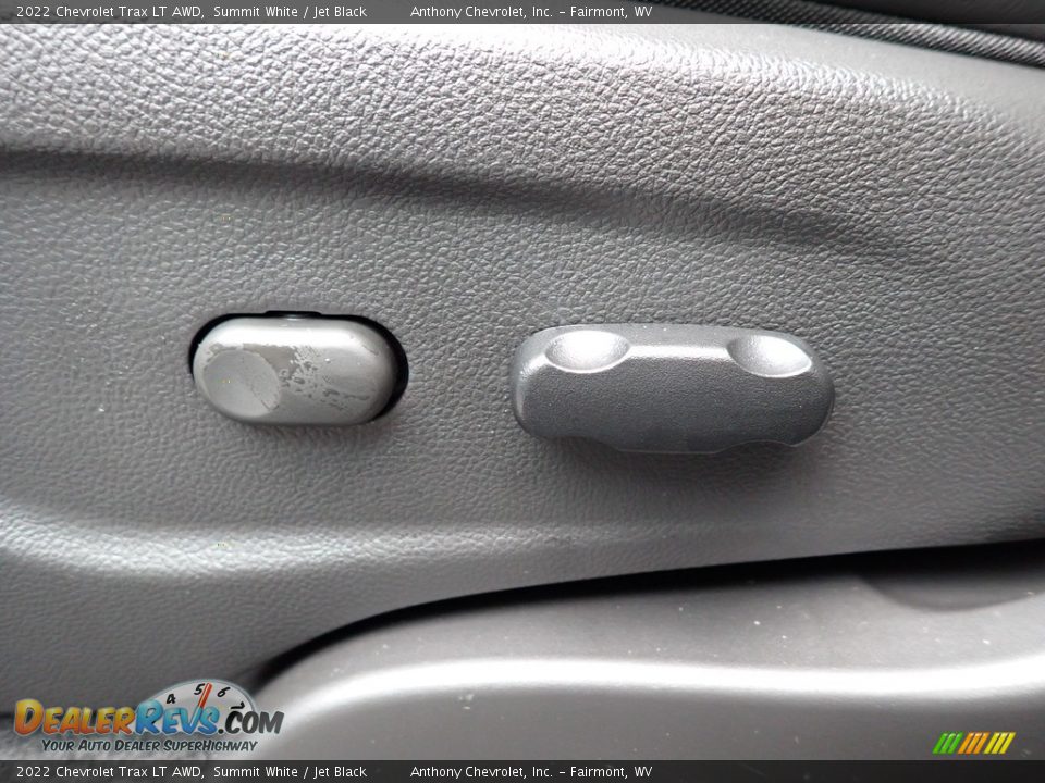 2022 Chevrolet Trax LT AWD Summit White / Jet Black Photo #16