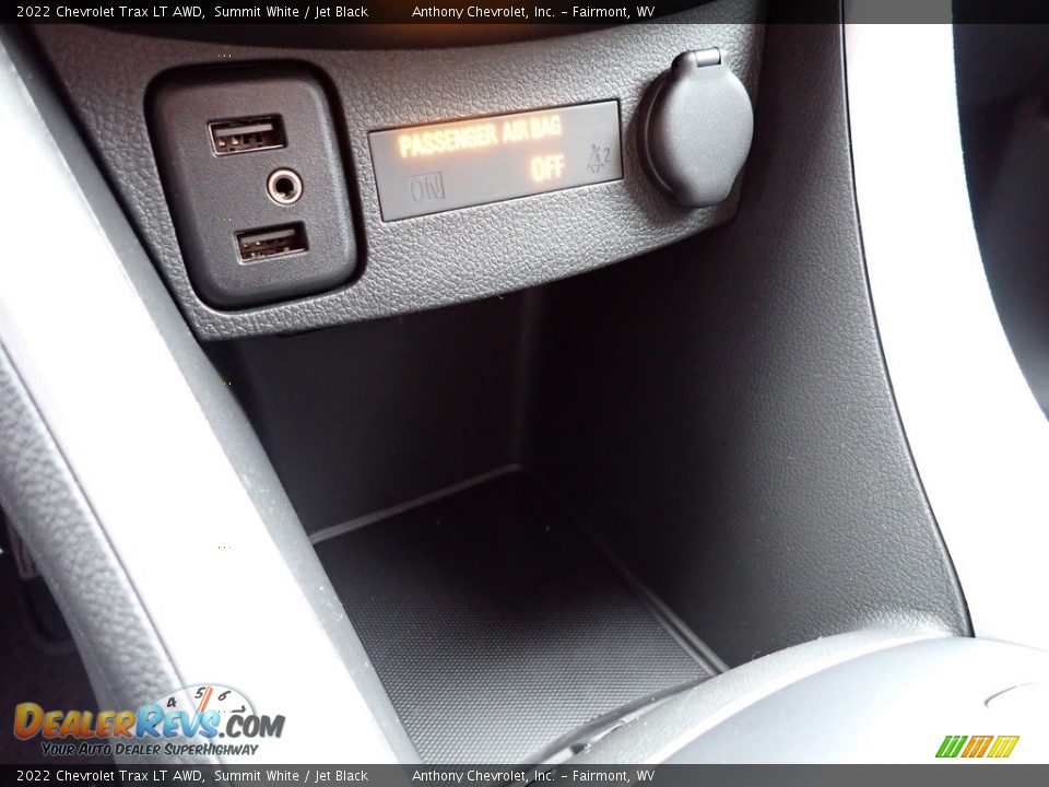 2022 Chevrolet Trax LT AWD Summit White / Jet Black Photo #18