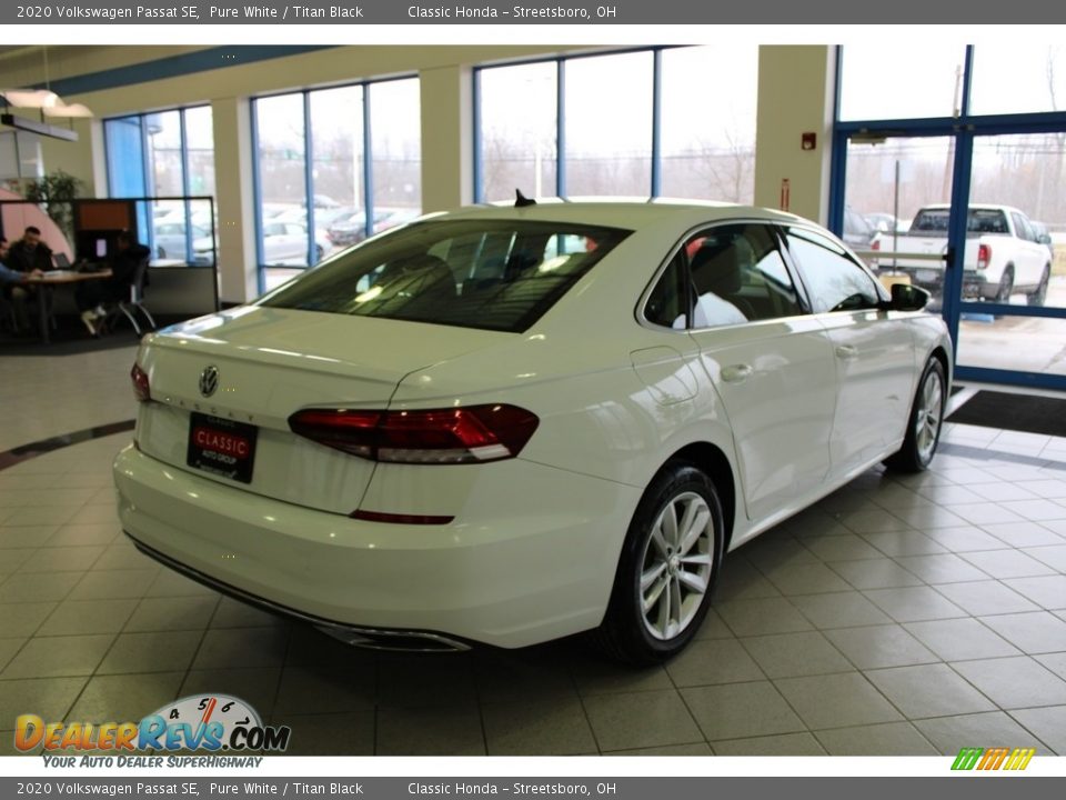 2020 Volkswagen Passat SE Pure White / Titan Black Photo #7