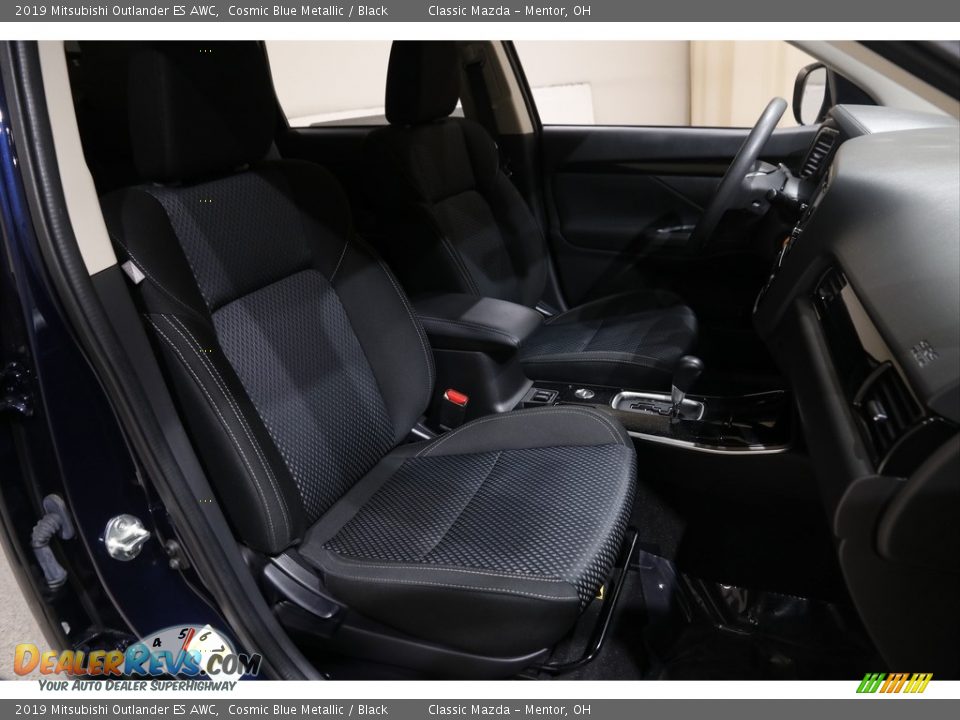 2019 Mitsubishi Outlander ES AWC Cosmic Blue Metallic / Black Photo #16