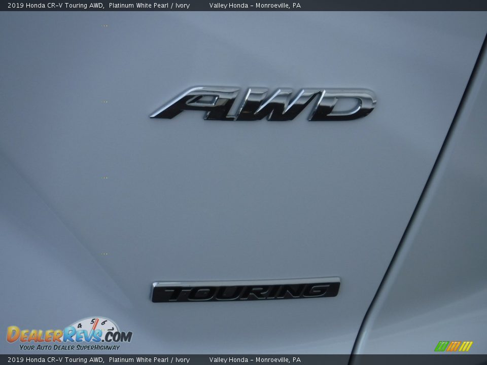 2019 Honda CR-V Touring AWD Platinum White Pearl / Ivory Photo #8