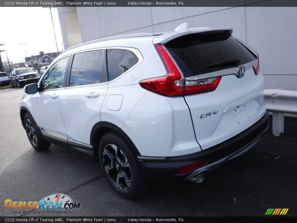 2019 Honda CR-V Touring AWD Platinum White Pearl / Ivory Photo #10