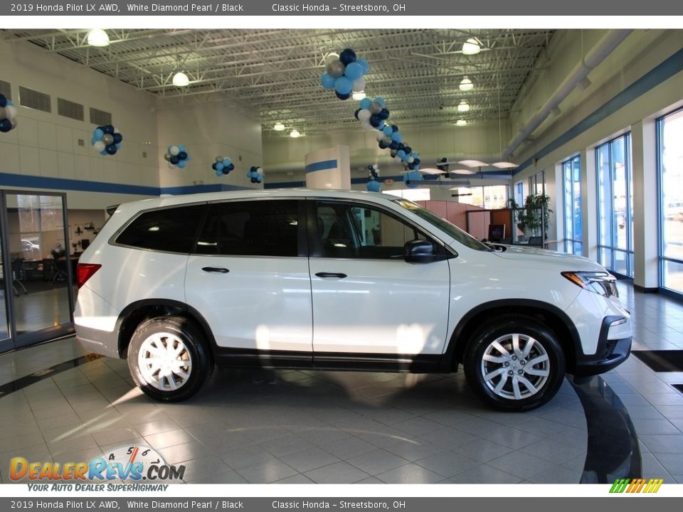 2019 Honda Pilot LX AWD White Diamond Pearl / Black Photo #4