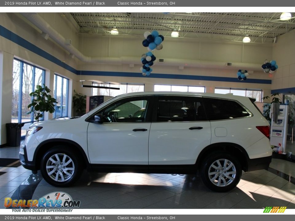 2019 Honda Pilot LX AWD White Diamond Pearl / Black Photo #10