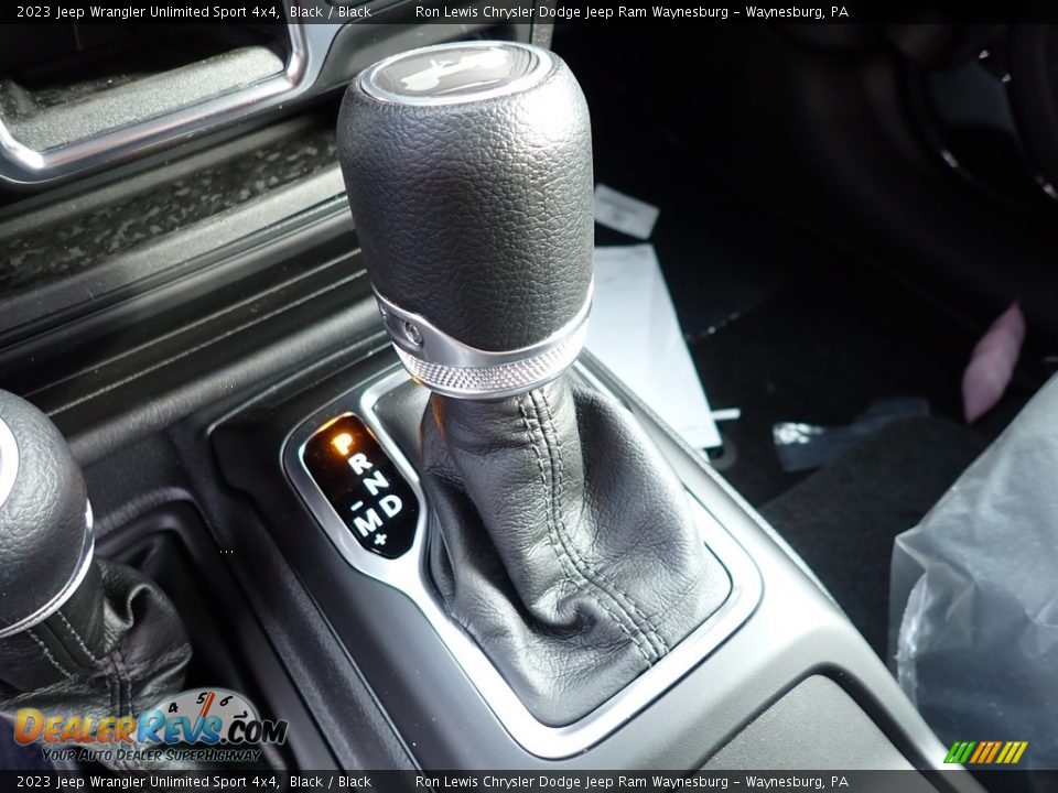 2023 Jeep Wrangler Unlimited Sport 4x4 Shifter Photo #17