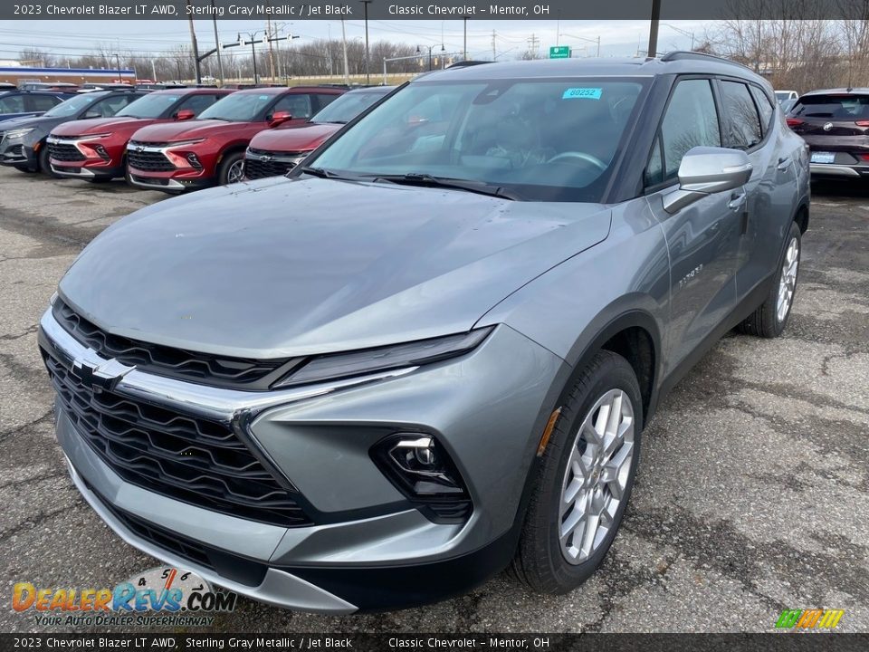 Front 3/4 View of 2023 Chevrolet Blazer LT AWD Photo #2