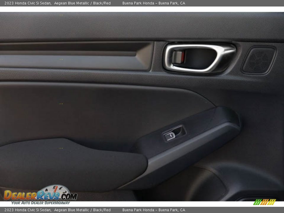 Door Panel of 2023 Honda Civic Si Sedan Photo #32