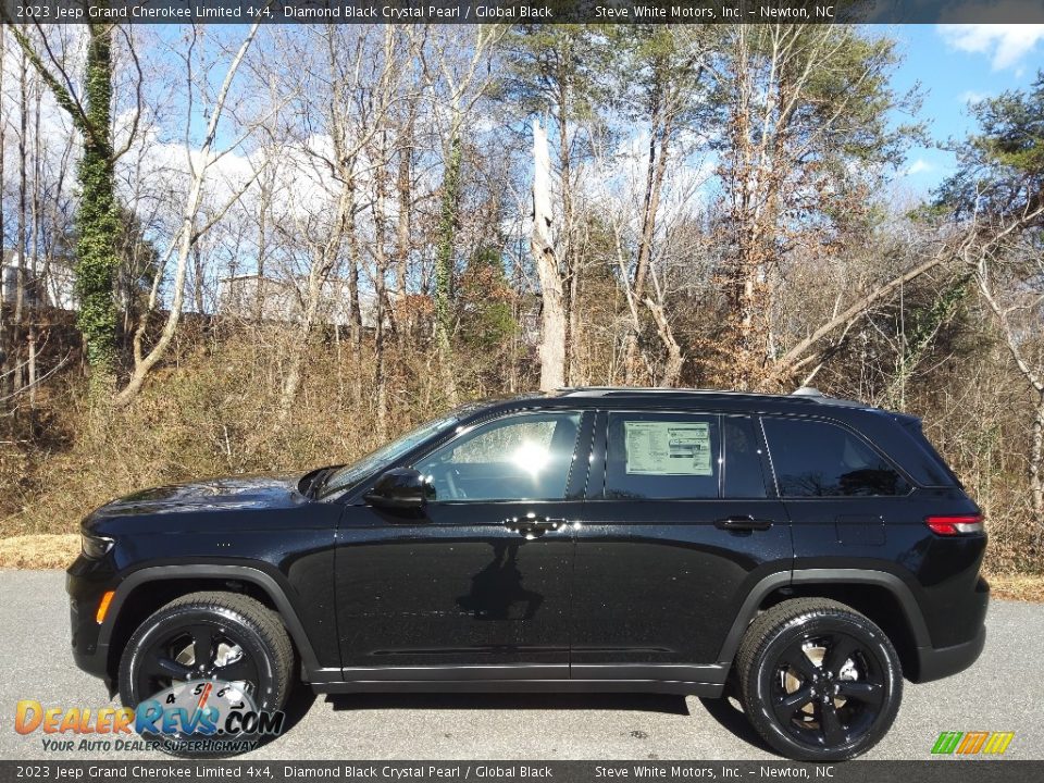 2023 Jeep Grand Cherokee Limited 4x4 Diamond Black Crystal Pearl / Global Black Photo #1
