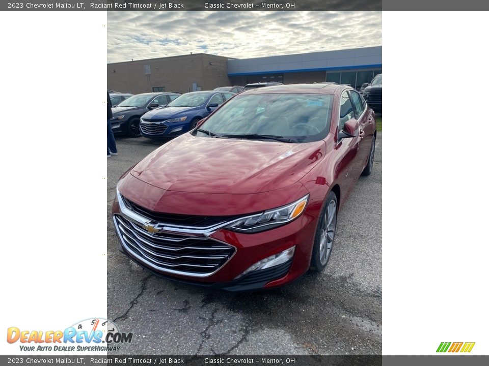 2023 Chevrolet Malibu LT Radiant Red Tintcoat / Jet Black Photo #2