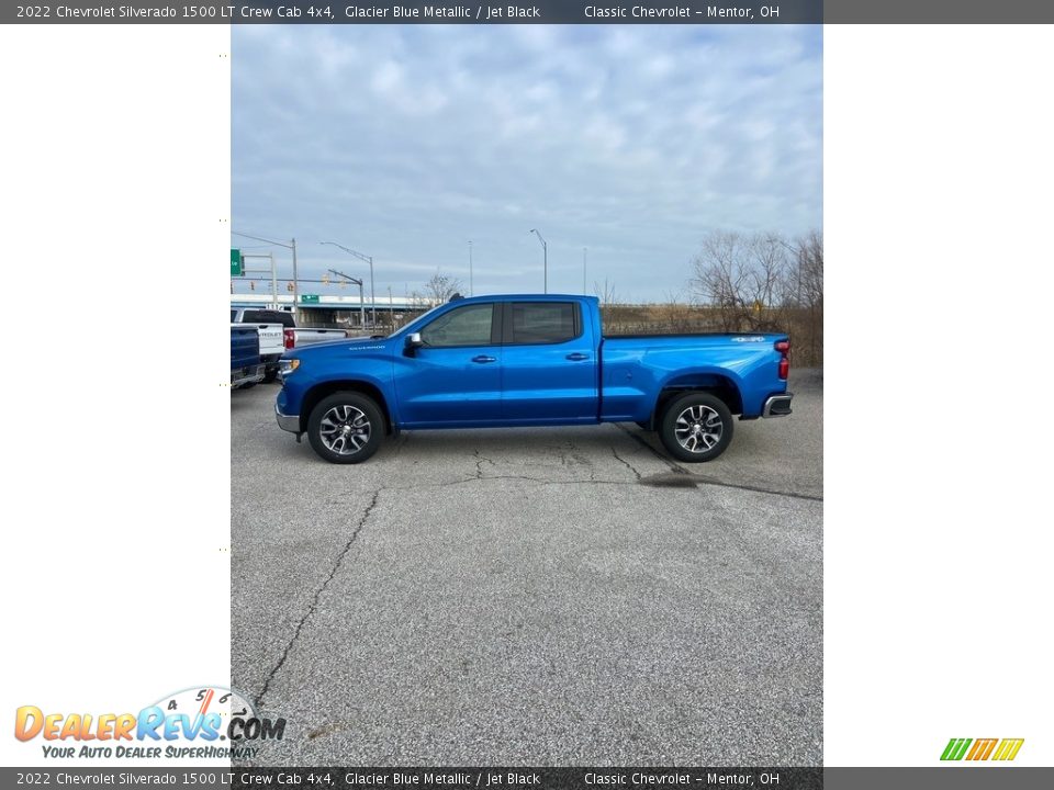 2022 Chevrolet Silverado 1500 LT Crew Cab 4x4 Glacier Blue Metallic / Jet Black Photo #3