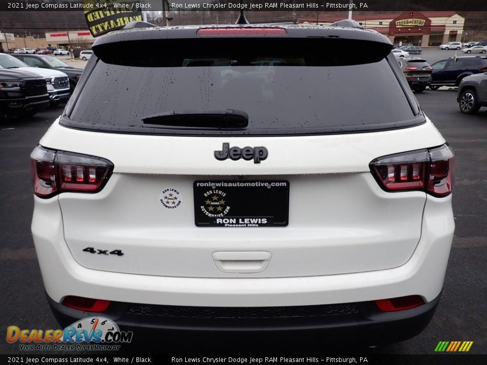 2021 Jeep Compass Latitude 4x4 White / Black Photo #4