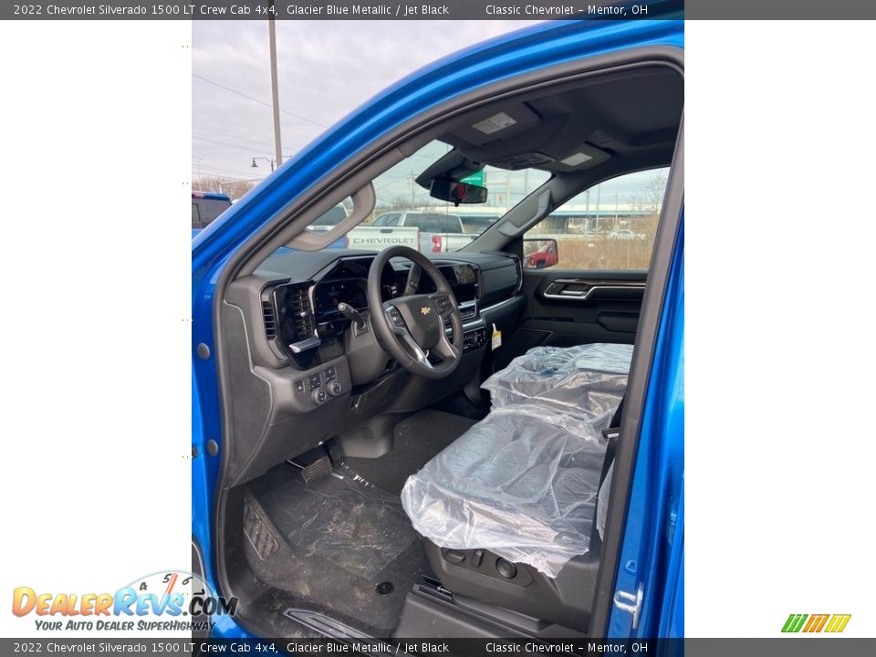 2022 Chevrolet Silverado 1500 LT Crew Cab 4x4 Glacier Blue Metallic / Jet Black Photo #9