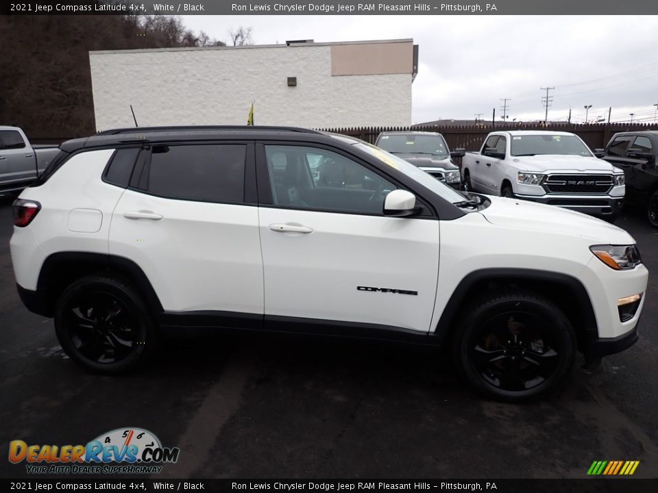 2021 Jeep Compass Latitude 4x4 White / Black Photo #7