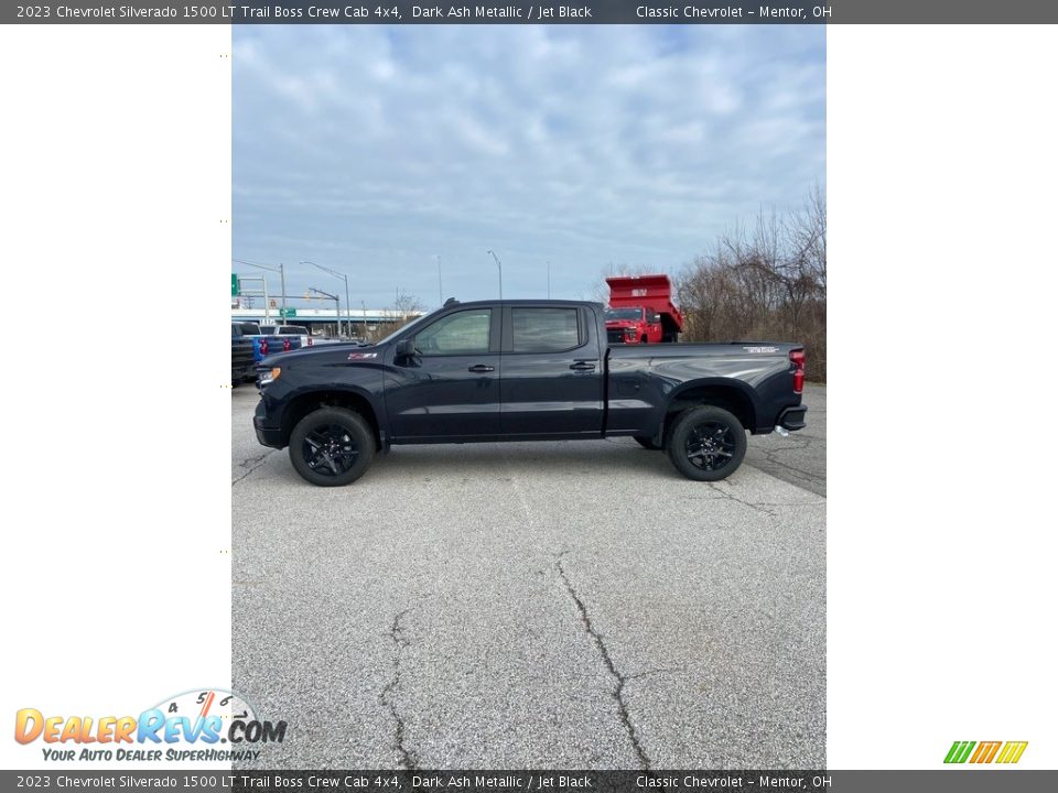 2023 Chevrolet Silverado 1500 LT Trail Boss Crew Cab 4x4 Dark Ash Metallic / Jet Black Photo #3