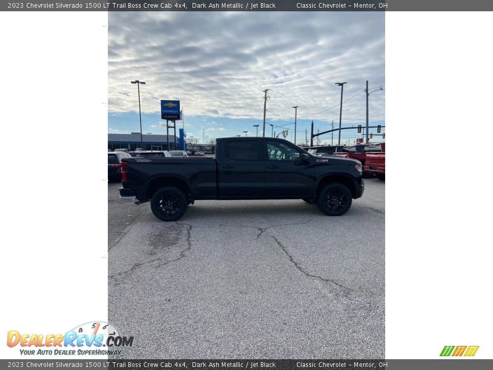 2023 Chevrolet Silverado 1500 LT Trail Boss Crew Cab 4x4 Dark Ash Metallic / Jet Black Photo #7