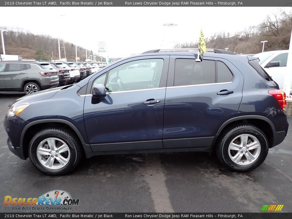 2019 Chevrolet Trax LT AWD Pacific Blue Metallic / Jet Black Photo #2