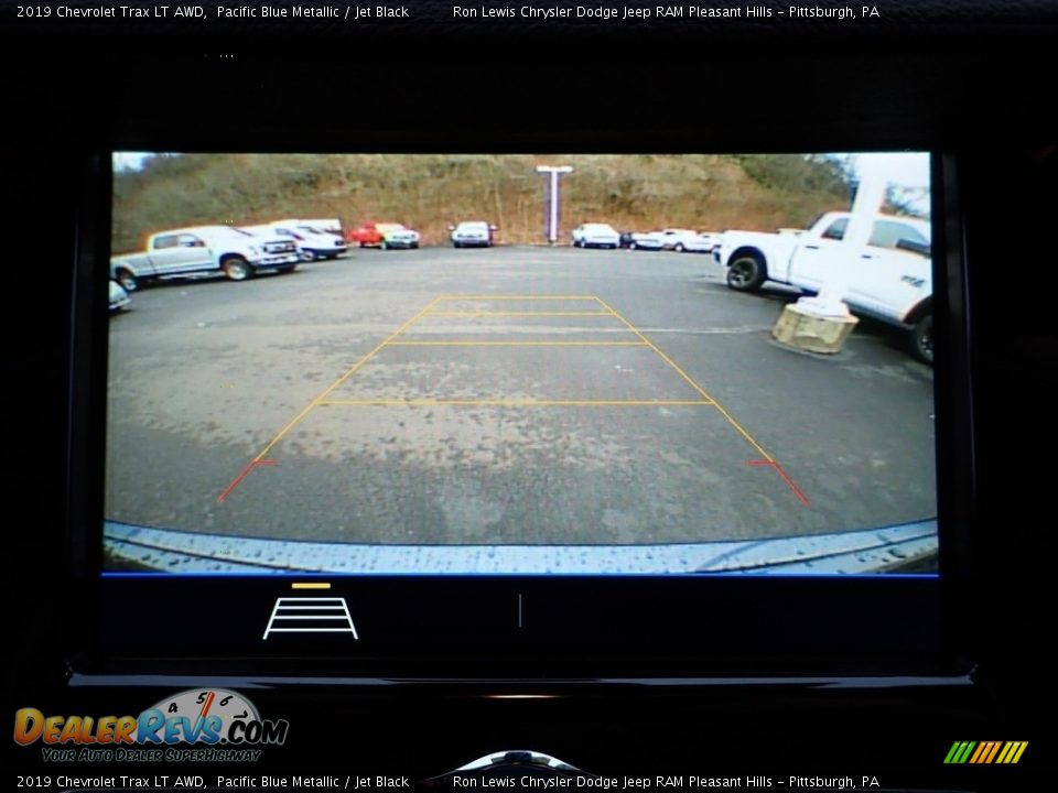 2019 Chevrolet Trax LT AWD Pacific Blue Metallic / Jet Black Photo #18