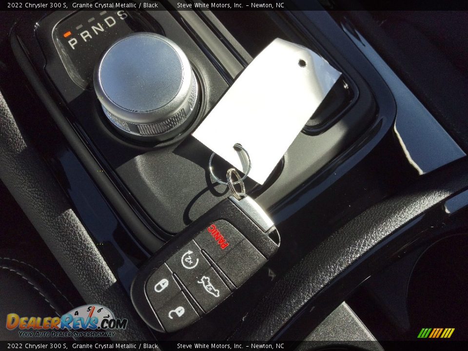 2022 Chrysler 300 S Shifter Photo #34