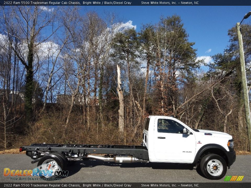 2022 Ram 5500 Tradesman Regular Cab Chassis Bright White / Black/Diesel Gray Photo #5