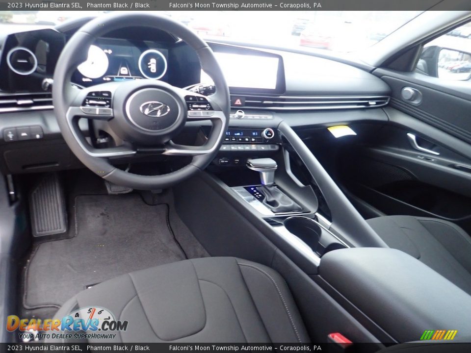 2023 Hyundai Elantra SEL Phantom Black / Black Photo #13