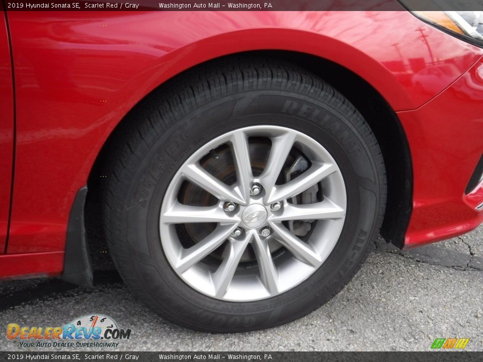 2019 Hyundai Sonata SE Scarlet Red / Gray Photo #3