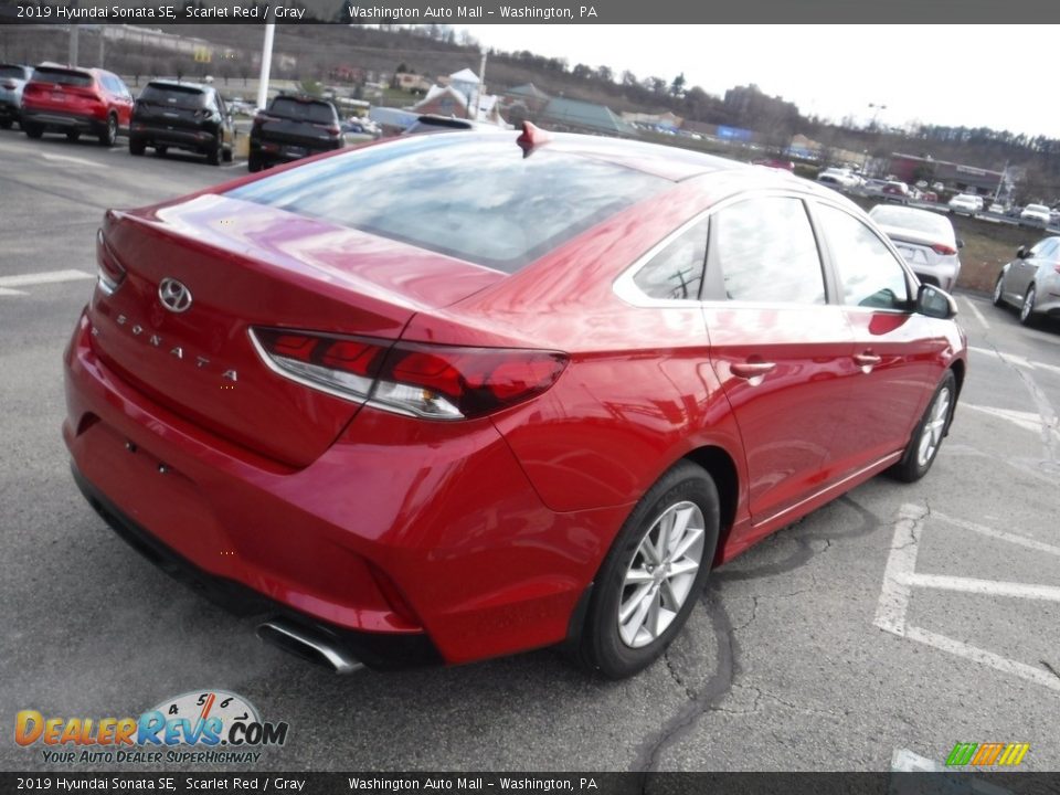 2019 Hyundai Sonata SE Scarlet Red / Gray Photo #10