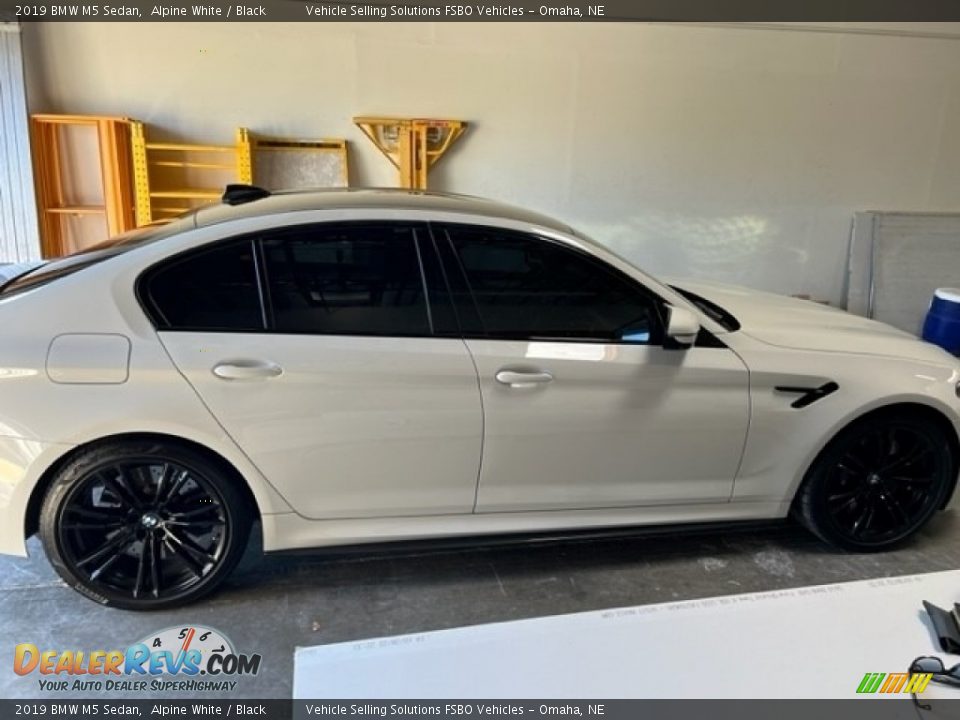 2019 BMW M5 Sedan Alpine White / Black Photo #2