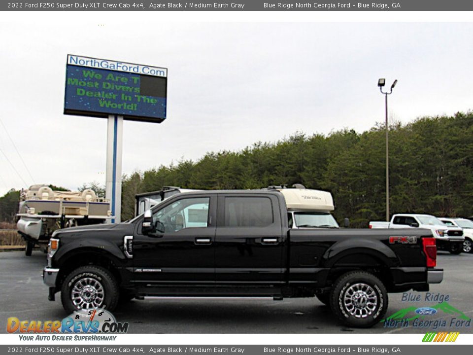 2022 Ford F250 Super Duty XLT Crew Cab 4x4 Agate Black / Medium Earth Gray Photo #2