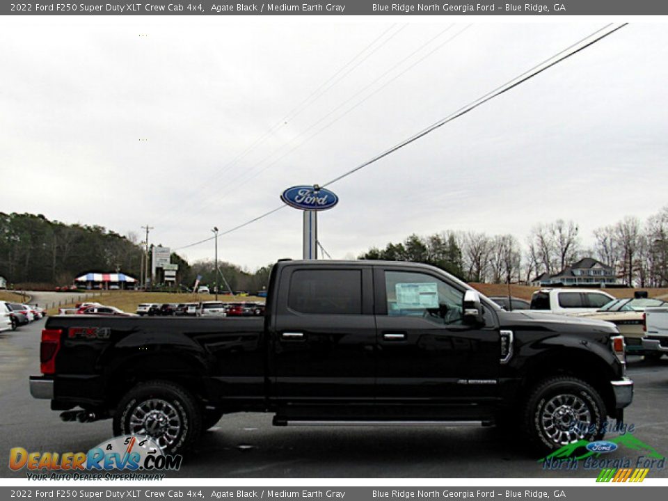 2022 Ford F250 Super Duty XLT Crew Cab 4x4 Agate Black / Medium Earth Gray Photo #6