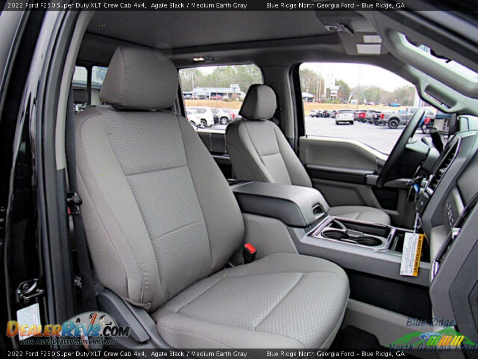 2022 Ford F250 Super Duty XLT Crew Cab 4x4 Agate Black / Medium Earth Gray Photo #11