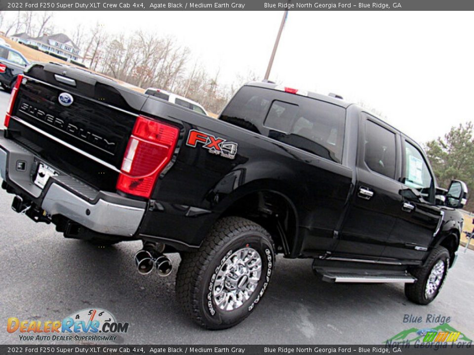 2022 Ford F250 Super Duty XLT Crew Cab 4x4 Agate Black / Medium Earth Gray Photo #27