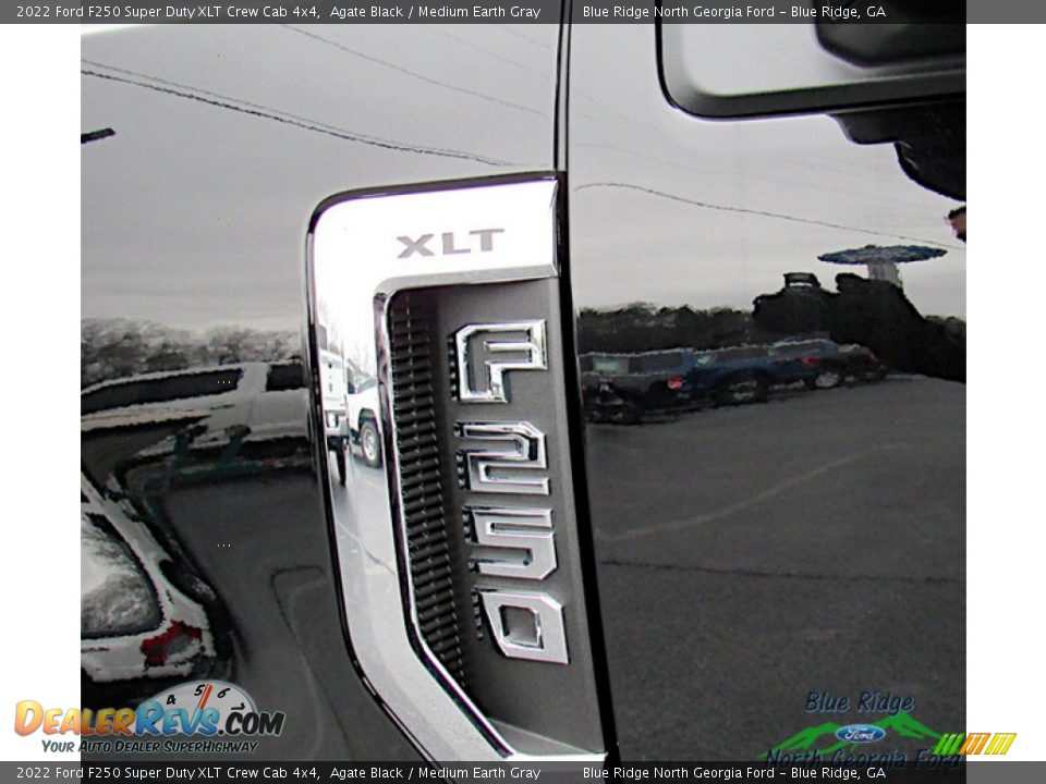 2022 Ford F250 Super Duty XLT Crew Cab 4x4 Agate Black / Medium Earth Gray Photo #29