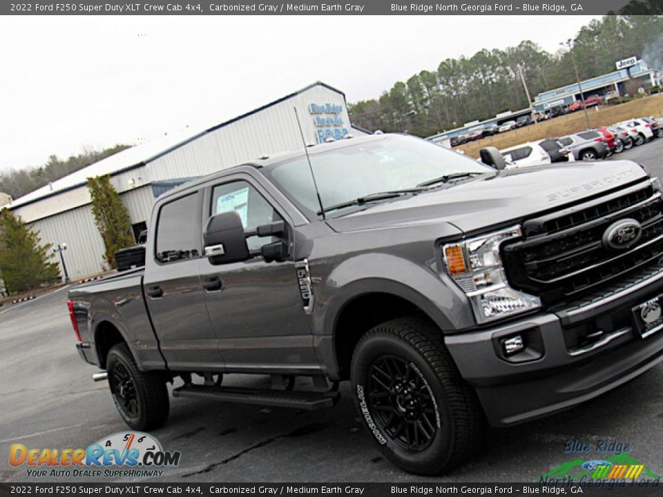 2022 Ford F250 Super Duty XLT Crew Cab 4x4 Carbonized Gray / Medium Earth Gray Photo #27