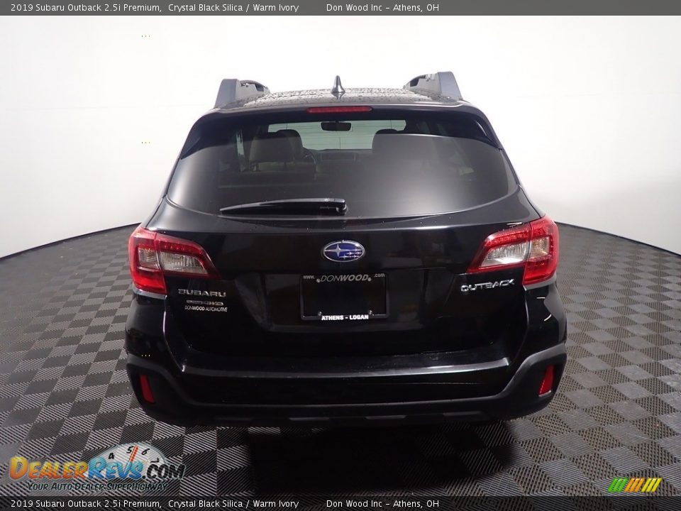 2019 Subaru Outback 2.5i Premium Crystal Black Silica / Warm Ivory Photo #11