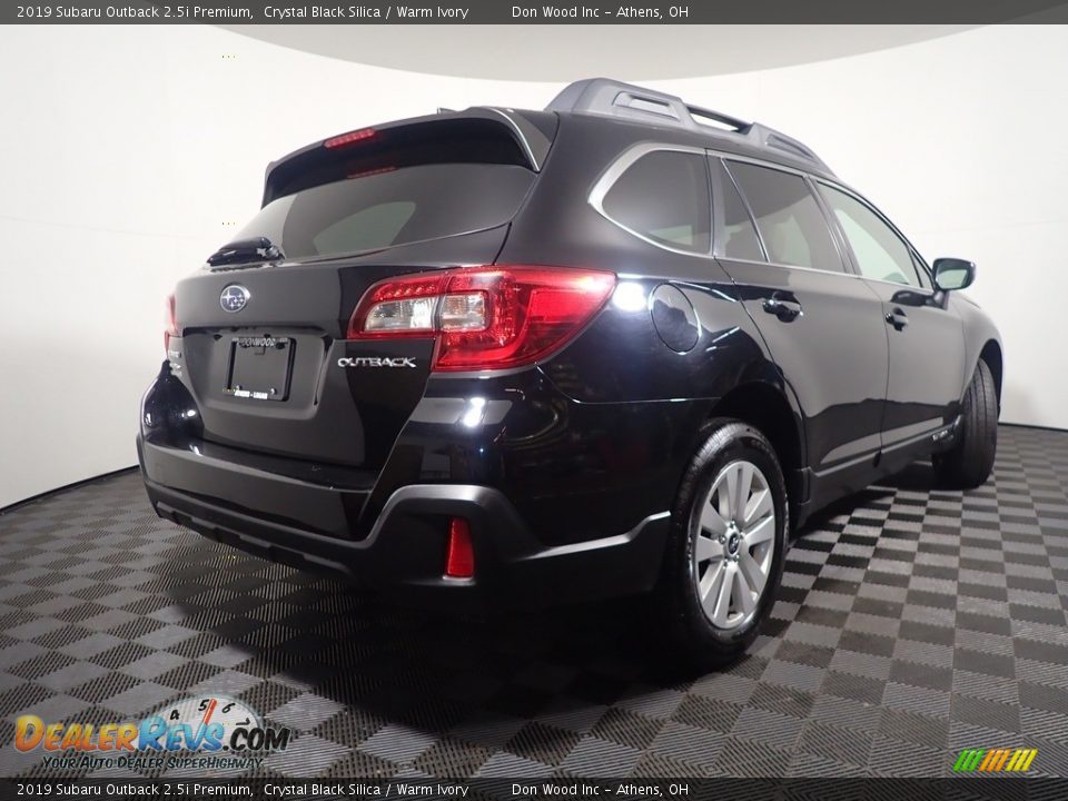 2019 Subaru Outback 2.5i Premium Crystal Black Silica / Warm Ivory Photo #15