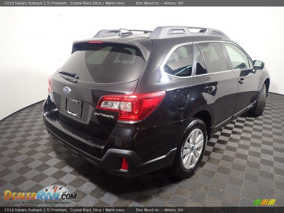 2019 Subaru Outback 2.5i Premium Crystal Black Silica / Warm Ivory Photo #16