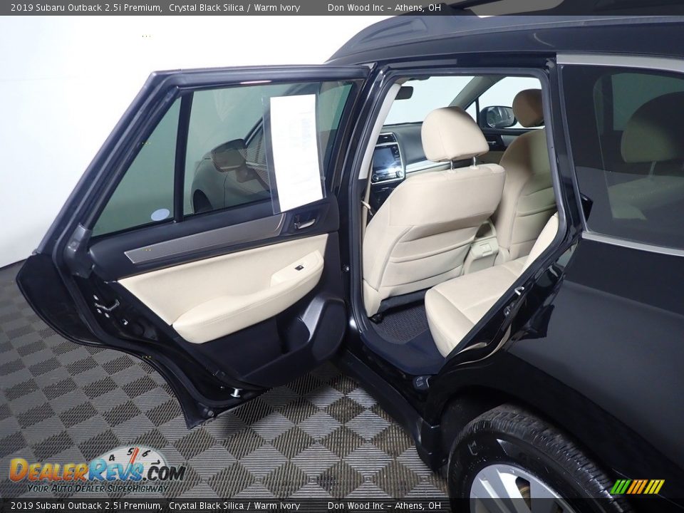 2019 Subaru Outback 2.5i Premium Crystal Black Silica / Warm Ivory Photo #31