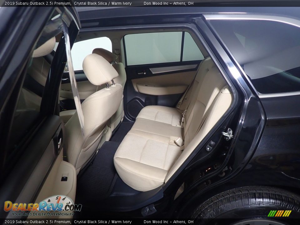2019 Subaru Outback 2.5i Premium Crystal Black Silica / Warm Ivory Photo #32