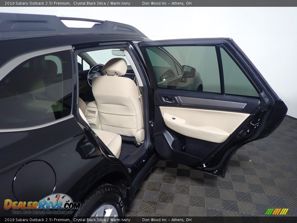 2019 Subaru Outback 2.5i Premium Crystal Black Silica / Warm Ivory Photo #33