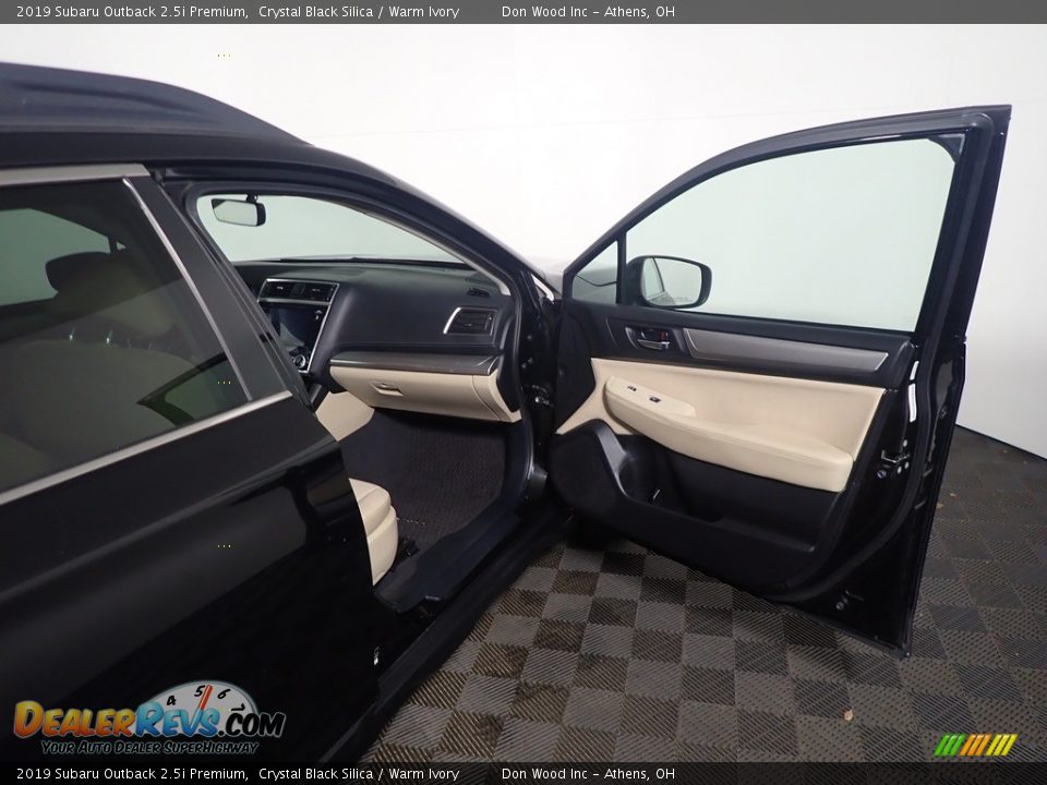 2019 Subaru Outback 2.5i Premium Crystal Black Silica / Warm Ivory Photo #35