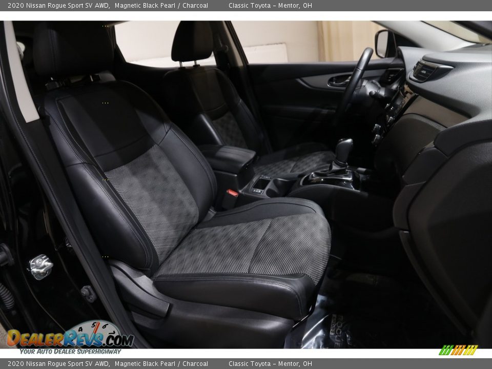 2020 Nissan Rogue Sport SV AWD Magnetic Black Pearl / Charcoal Photo #16