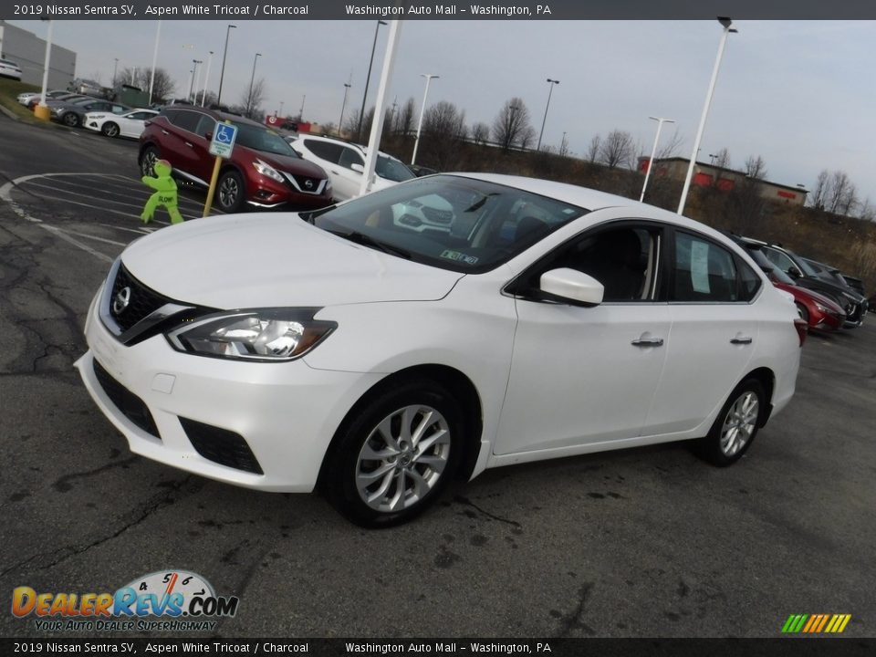 2019 Nissan Sentra SV Aspen White Tricoat / Charcoal Photo #5